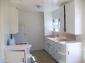 1466 S Sherbourne Dr in Los Angeles, CA - Building Photo - Building Photo