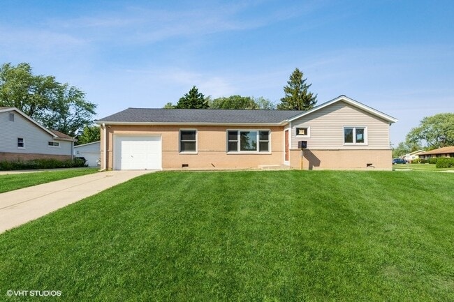 220 Kingman Ln