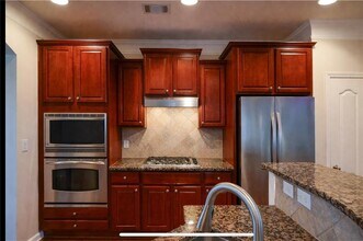 6008 Manchester Cir in Roswell, GA - Building Photo - Building Photo