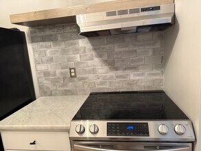 25 Crest St, Unit 112 in Westwood, NJ - Building Photo - Building Photo