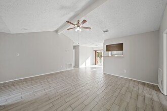 7227 Colima Dr in Houston, TX - Building Photo - Building Photo