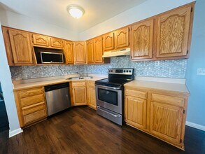 9312 Michael Edward Dr in Louisville, KY - Building Photo - Building Photo