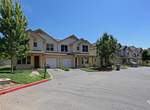 Atwood Village in Auburn, CA - Building Photo - Building Photo