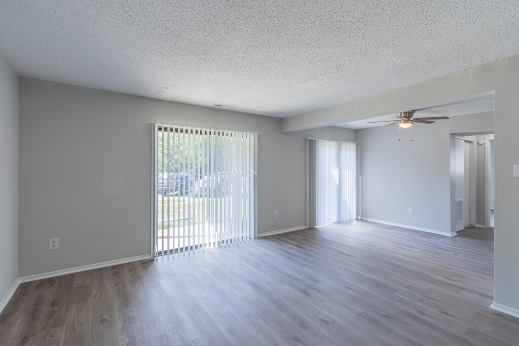 Waterside Village Apartments in Pennsville, NJ