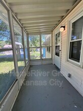 6721 Hawthorne Ave in Raytown, MO - Building Photo - Building Photo