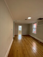 136 Myrtle Ave in Jersey City, NJ - Building Photo - Building Photo