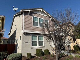 5471 Westhampton Way in Sacramento, CA - Building Photo