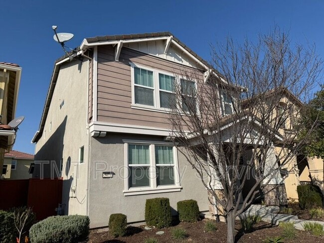 property at 5471 Westhampton Way