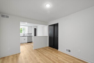 129 Fountain St - Apartment C in Pittsburgh, PA - Building Photo - Building Photo