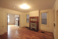 409 Peebles St in Pittsburgh, PA - Building Photo - Building Photo