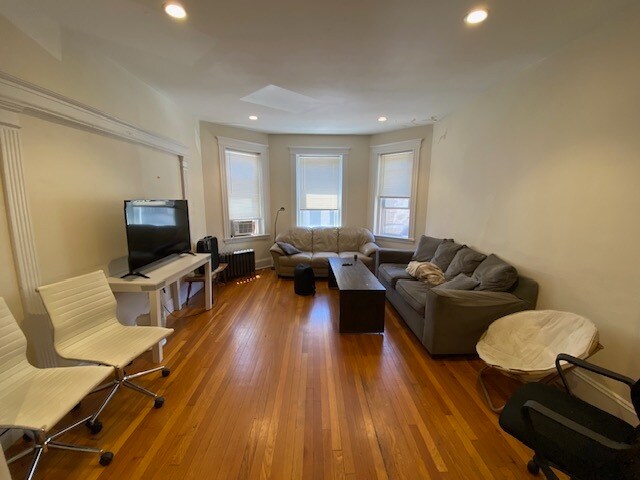 41 Orkney Rd, Unit 2 in Boston, MA - Building Photo