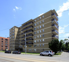 The Deauville in Toronto, ON - Building Photo - Building Photo