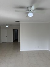 6575 NE 7th Ave in Boca Raton, FL - Building Photo - Building Photo