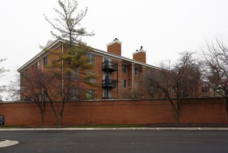 Lion's Gate in Indianapolis, IN - Building Photo - Building Photo