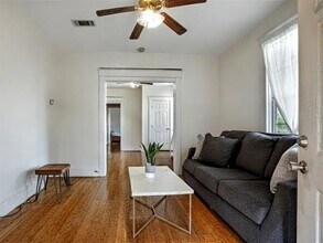 4901 Willow St in New Orleans, LA - Building Photo - Building Photo