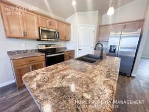 629 Civil Wy in Box Elder, SD - Building Photo - Building Photo
