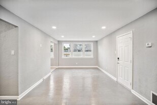 2137 Bryn Mawr Ave, Unit 3F in Philadelphia, PA - Building Photo