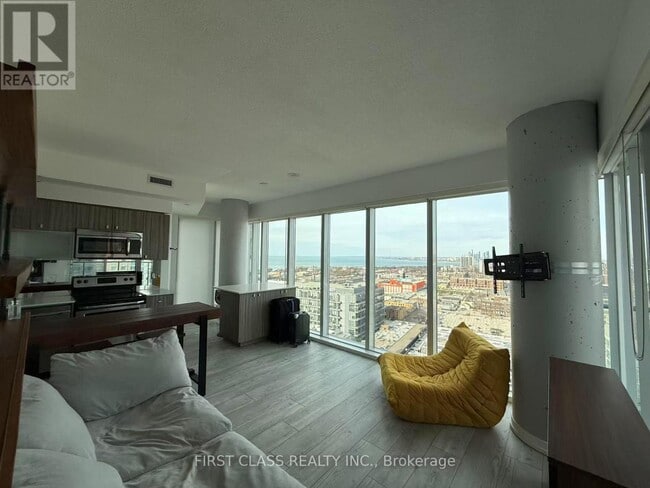 150 E Liberty St in Toronto, ON - Building Photo - Building Photo