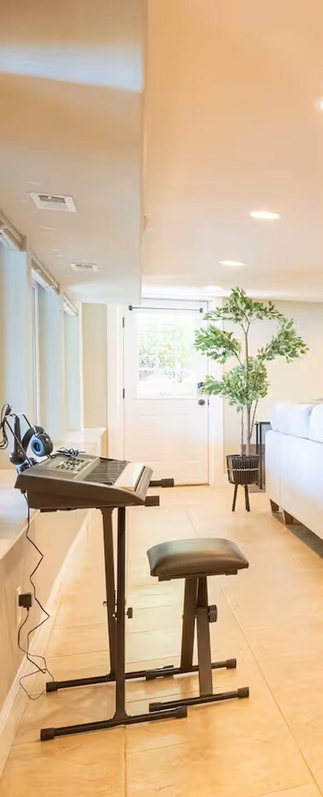 property at 5627 Illahee Road NE