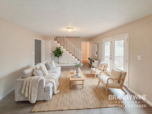 5257 Norman Blvd in Atlanta, GA - Foto de edificio - Building Photo