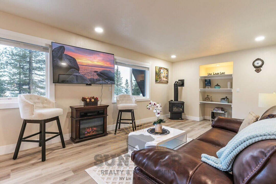568 Tyner Way in Incline Village, NV - Building Photo