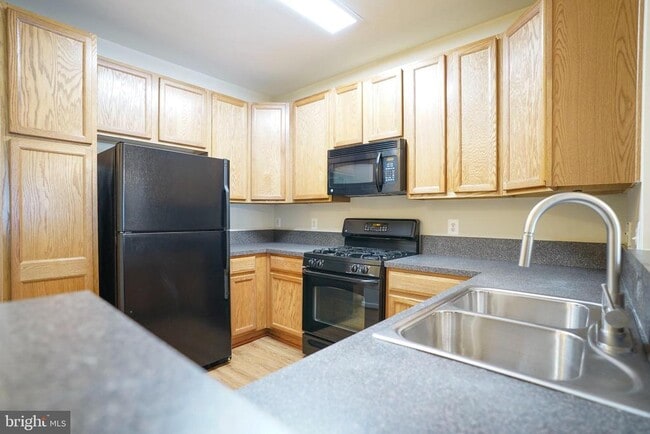 1311 Karen Blvd in Capitol Heights, MD - Building Photo - Building Photo