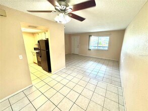 6044 22nd Ave N in St. Petersburg, FL - Building Photo - Building Photo