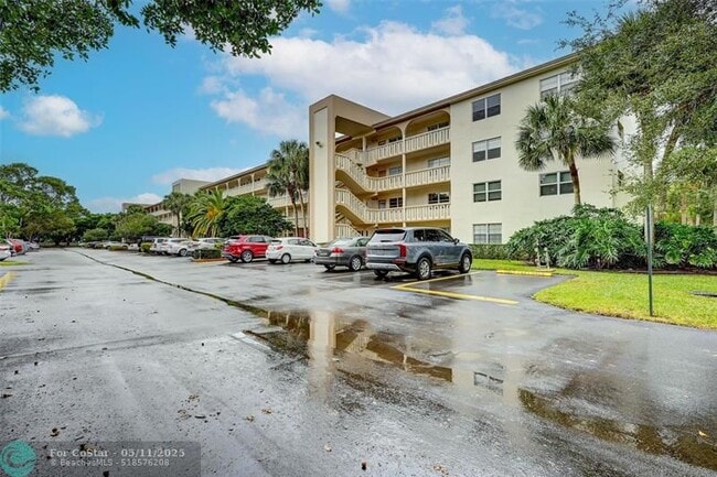 property at 2102 Lucaya Bend