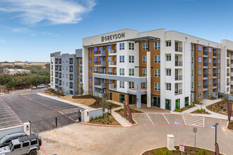 The Greyson in San Antonio, TX - Building Photo - Building Photo