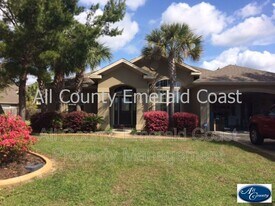 4403 Sonoma Cir in Niceville, FL - Building Photo