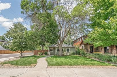 property at 1495 S St Paul St