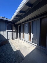 1442 Briarwood Way in Stockton, CA - Building Photo - Building Photo