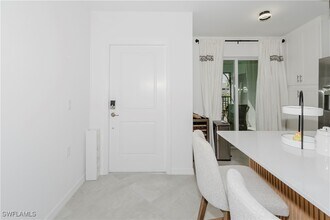 5466 Double Eagle Cir in Ave Maria, FL - Foto de edificio - Building Photo