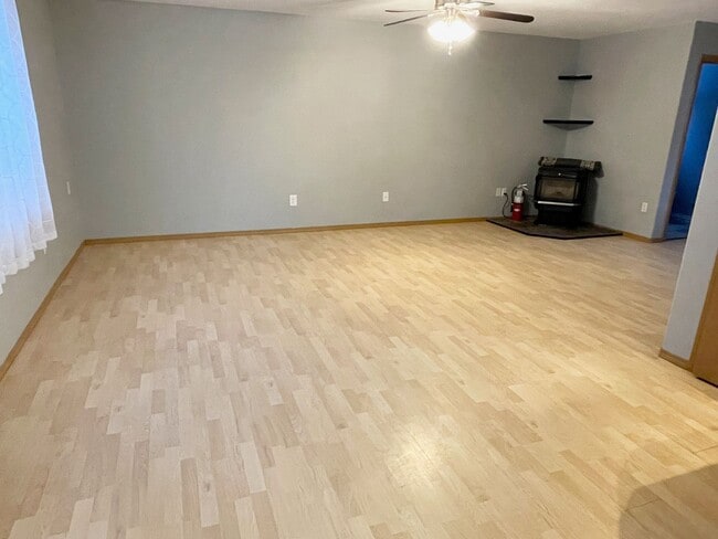 2460 Caddis Ct in North Pole, AK - Building Photo - Building Photo