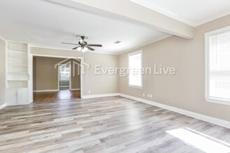 5112 W 30th St in Little Rock, AR - Building Photo - Building Photo