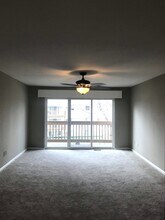 5685 Coach Dr E in Kettering, OH - Building Photo - Building Photo