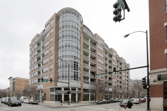 The Metro in Chicago, IL - Building Photo - Building Photo