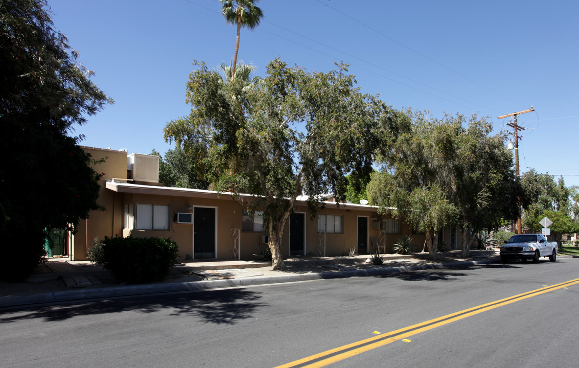 San Anselmo Apartments in Palm Desert, CA - Building Photo