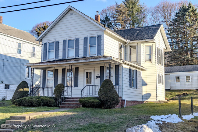 154 Pike St in Carbondale, PA - Building Photo - Building Photo