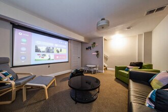 16587-16100 100 St NW in Edmonton, AB - Building Photo - Building Photo