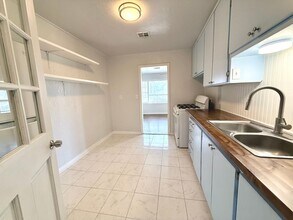 5209 N Mueller Ave in Bethany, OK - Building Photo - Building Photo