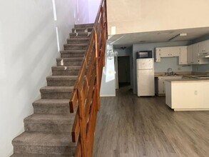 2100 Continental Ave in Tallahassee, FL - Building Photo - Building Photo