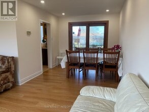 26 Morpeth Rd in Brampton, ON - Building Photo - Building Photo