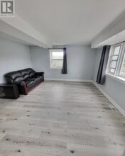 531 Essa Rd in Barrie, ON - Building Photo - Building Photo