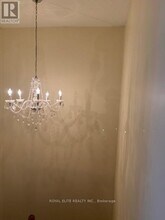 5 Maple Park Way in Markham, ON - Building Photo - Building Photo