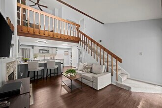 20 S Boulder Cir, Unit 2312 in Boulder, CO - Building Photo - Building Photo