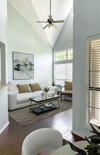 9601 Forest Ln in Dallas, TX - Building Photo - Building Photo