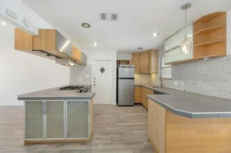 4904 Enchanted Ln in Austin, TX - Building Photo - Building Photo