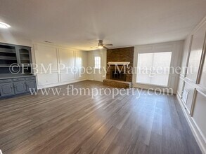 801 S Wood St in Ferris, TX - Building Photo - Building Photo