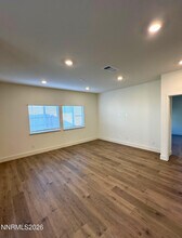 4258 White Feather Wy in Sparks, NV - Building Photo - Building Photo